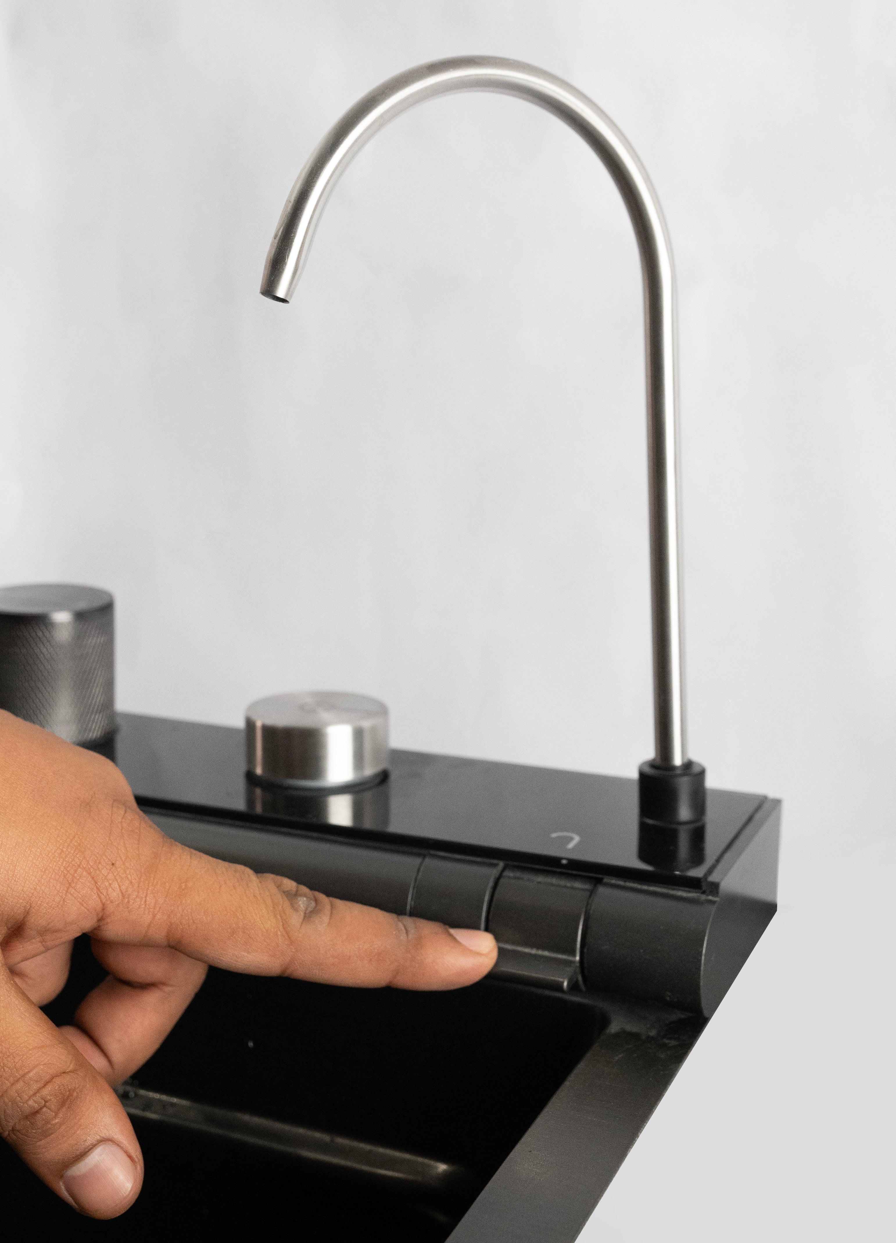 All in one Waterfall Sink- 7 key Piano Sink