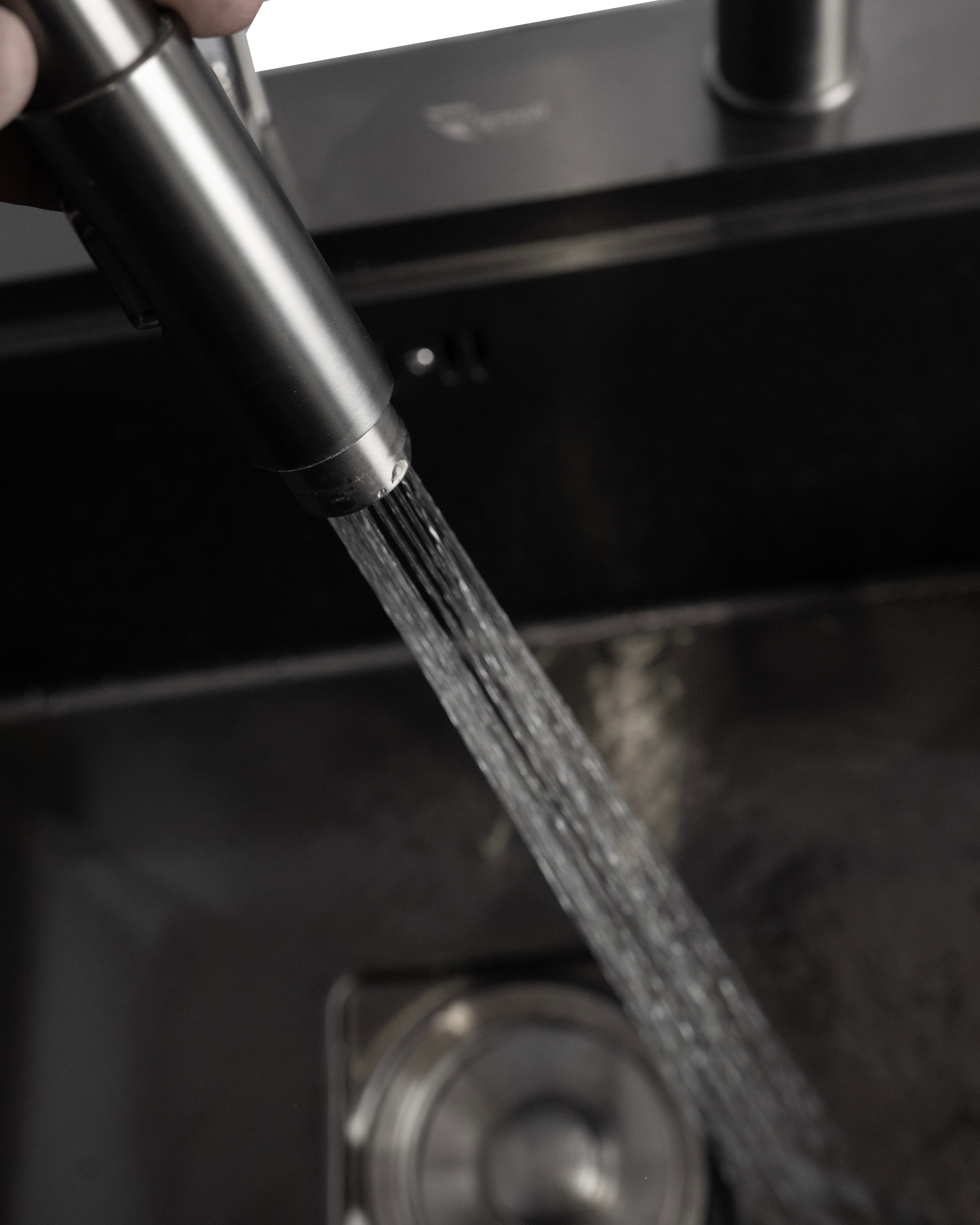 Rigwell AquaFlex Crystal Faucet