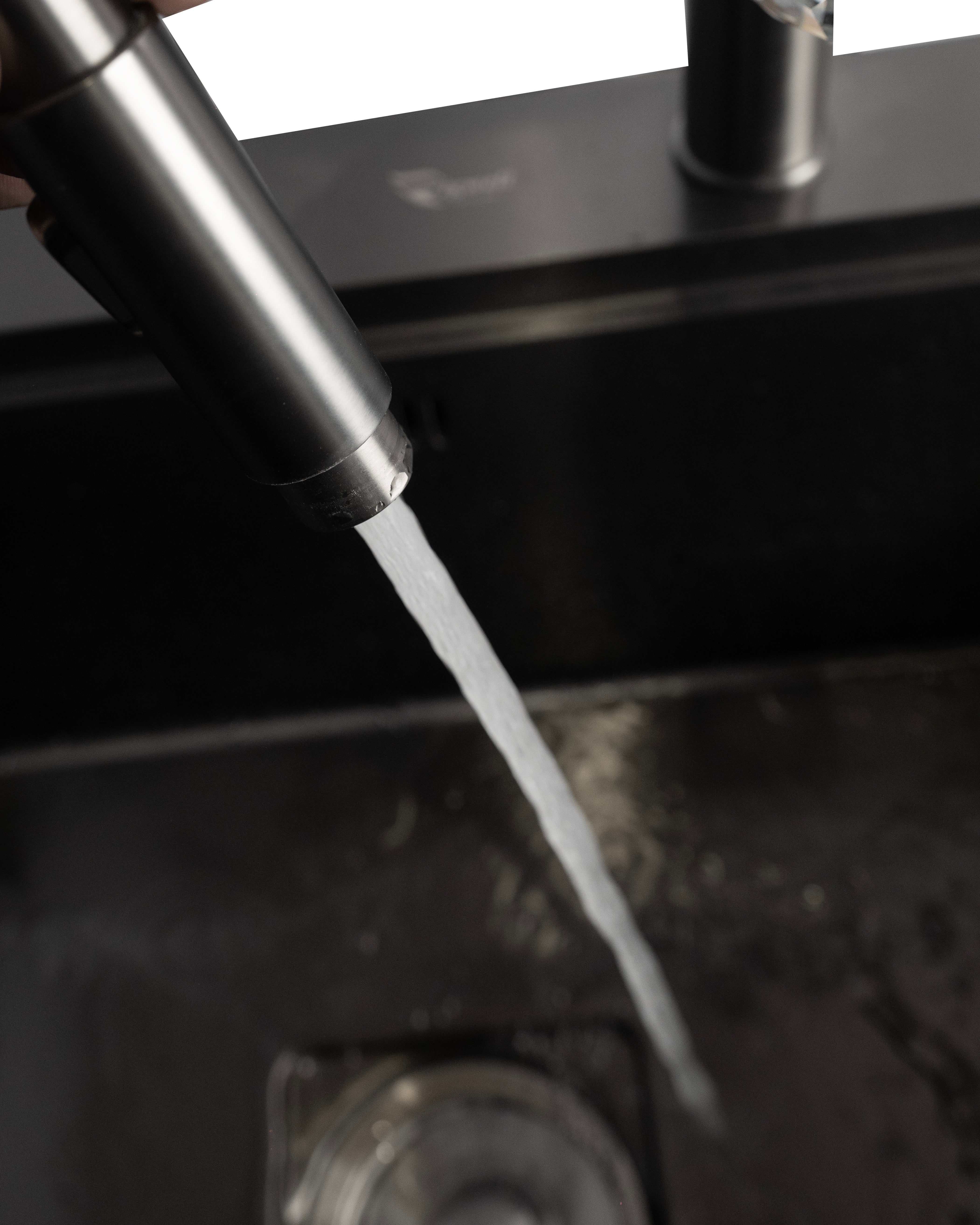 Rigwell AquaFlex Crystal Faucet